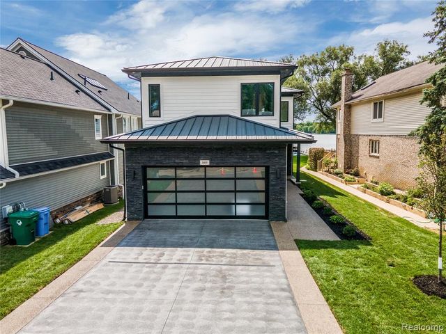 16665 Kings Fairway Lane, Grand Blanc, MI 48439