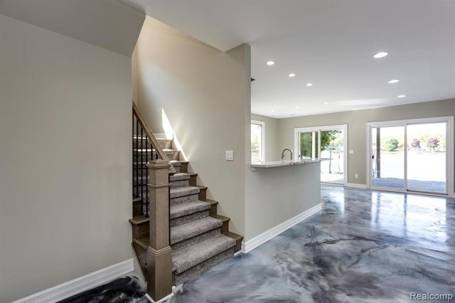 16665 Kings Fairway Lane, Grand Blanc, MI 48439