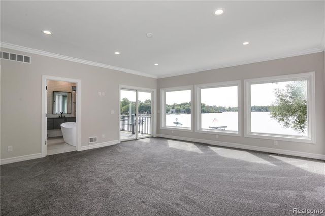 16665 Kings Fairway Lane, Grand Blanc, MI 48439