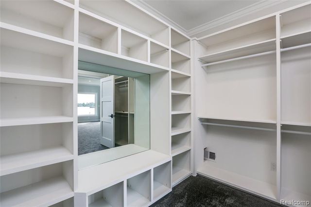 16665 Kings Fairway Lane, Grand Blanc, MI 48439