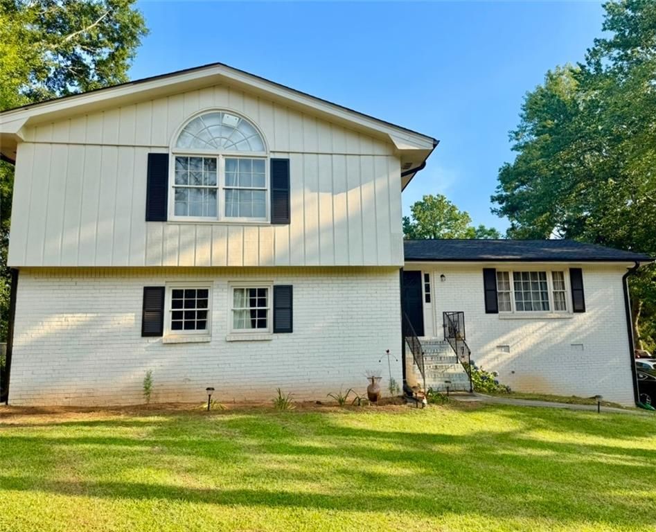 5347 Ocarol Court, Stone Mountain, GA 30088