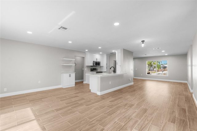 901 24TH AVENUE W, Palmetto, FL 34221