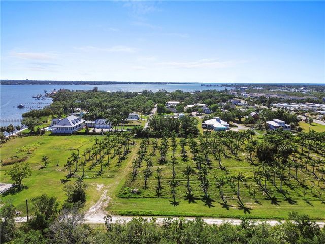 901 24TH AVENUE W, Palmetto, FL 34221