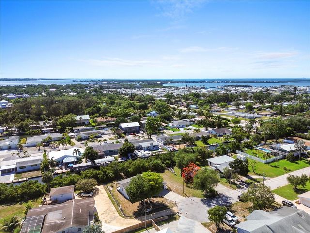 901 24TH AVENUE W, Palmetto, FL 34221