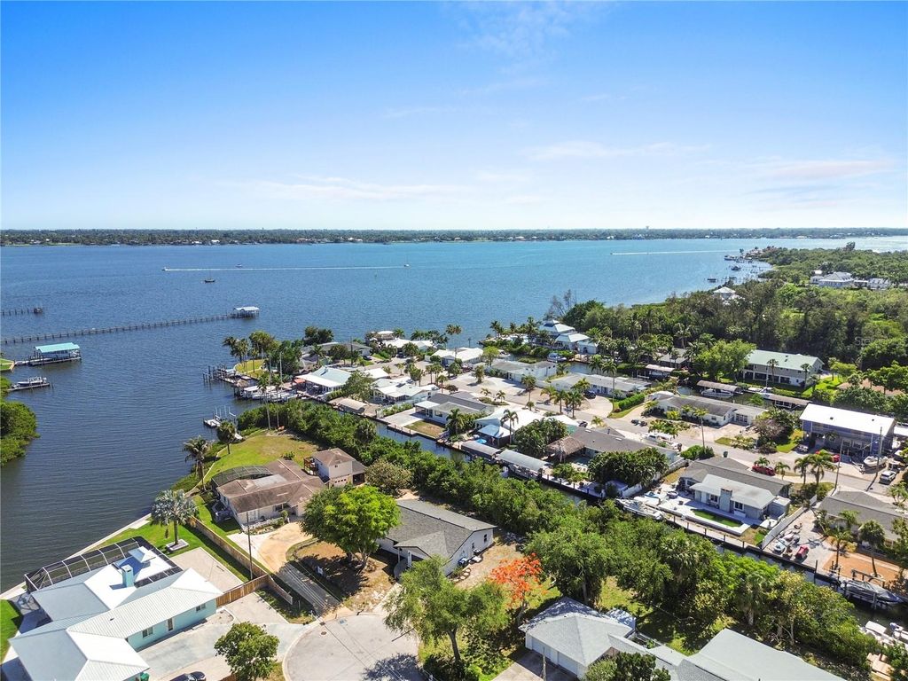 901 24TH AVENUE W, Palmetto, FL 34221