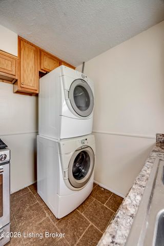 3529 Parthenia Ave, Louisville, KY 40215