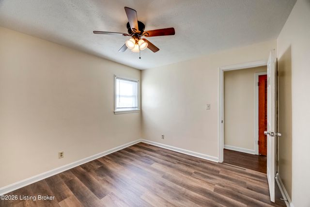 3529 Parthenia Ave, Louisville, KY 40215