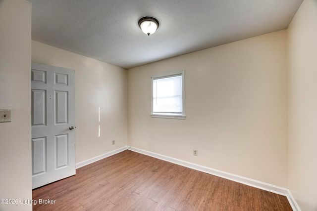 3529 Parthenia Ave, Louisville, KY 40215