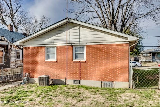 3529 Parthenia Ave, Louisville, KY 40215