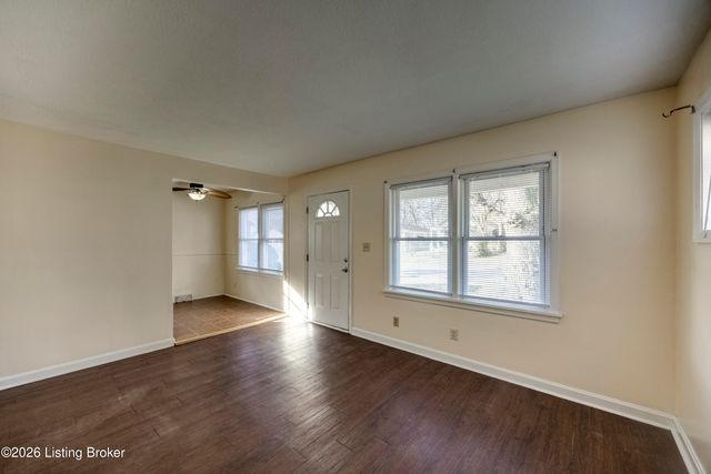 3529 Parthenia Ave, Louisville, KY 40215