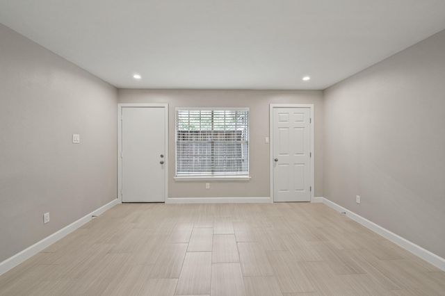 1223 Augusta Drive 21, Houston, TX 77057