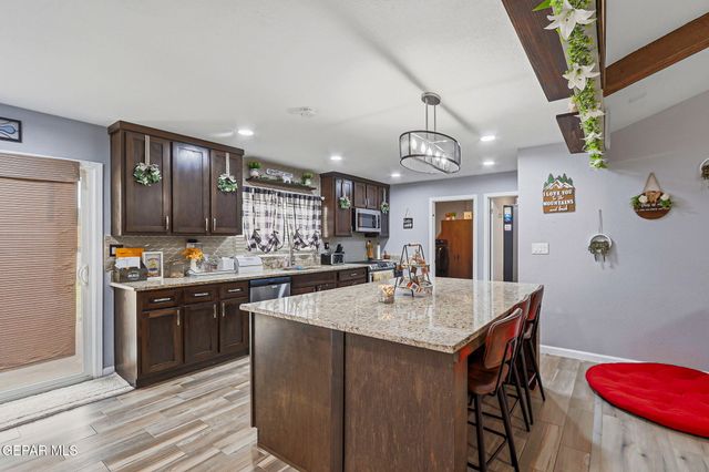 3704 ALDERWOOD MANOR Drive, Horizon City, TX 79928