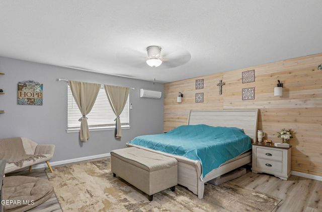 3704 ALDERWOOD MANOR Drive, Horizon City, TX 79928