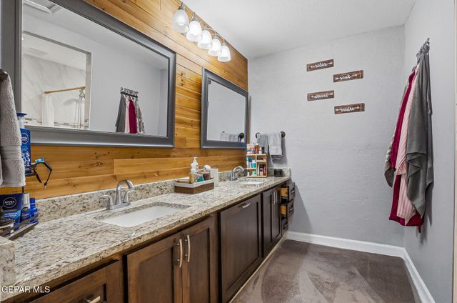 3704 ALDERWOOD MANOR Drive, Horizon City, TX 79928