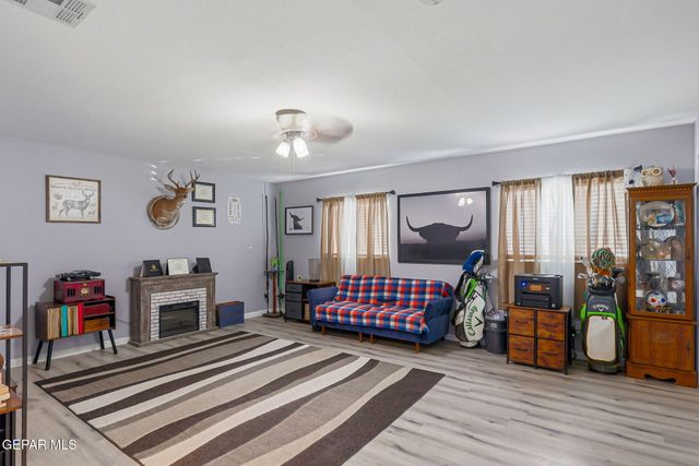 3704 ALDERWOOD MANOR Drive, Horizon City, TX 79928