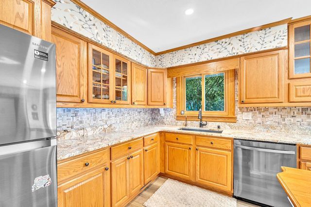 3267 W Skamra AVENUE, Franklin, WI 53132