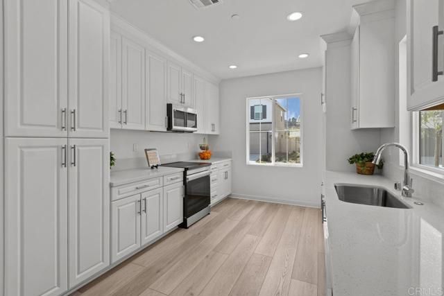 740 Kingbird Loop, Oceanside, CA 92058