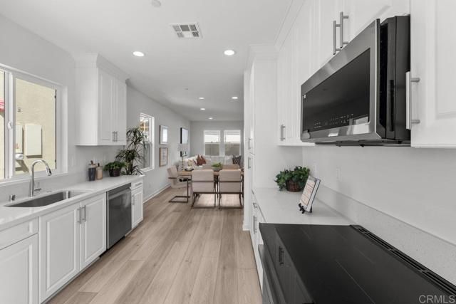 740 Kingbird Loop, Oceanside, CA 92058