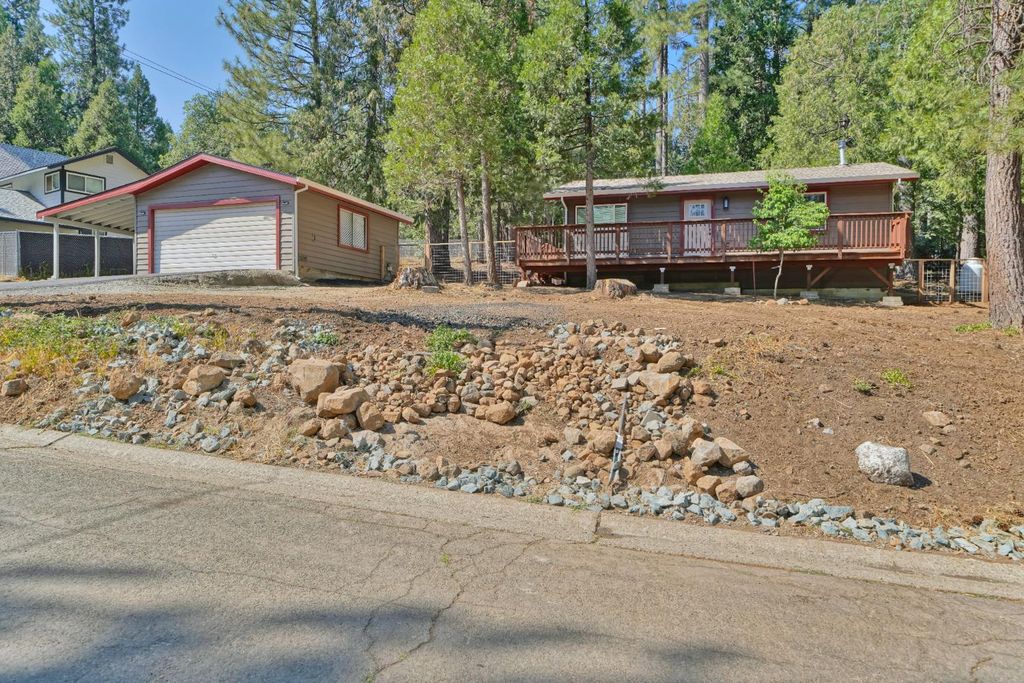 6231 Shad Way, Pollock Pines, CA 95726