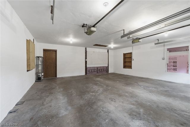2260 Englewood Avenue, Akron, OH 44312