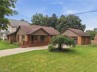 2260 Englewood Avenue, Akron, OH 44312