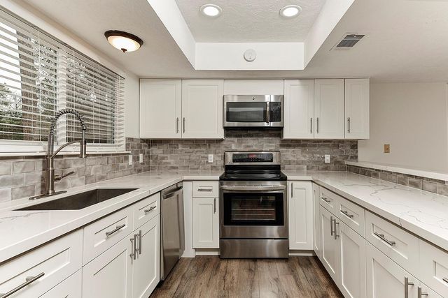 30 Berryfrost Lane, The Woodlands, TX 77380