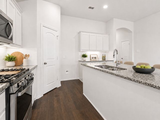 2924 Montrose Trail, Forney, TX 75126