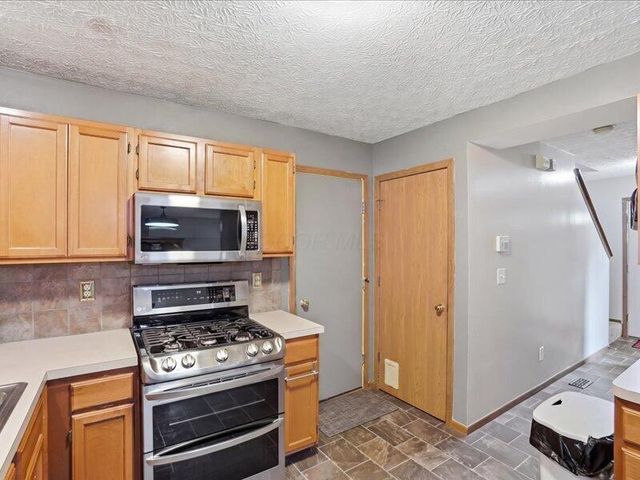 2635 Westrock Drive, Hilliard, OH 43026