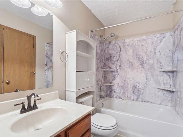 2635 Westrock Drive, Hilliard, OH 43026