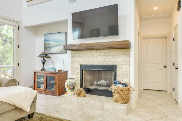 17517 Panorama DR, Dripping Springs, TX 78620