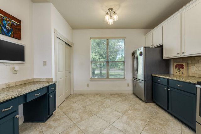 17517 Panorama DR, Dripping Springs, TX 78620