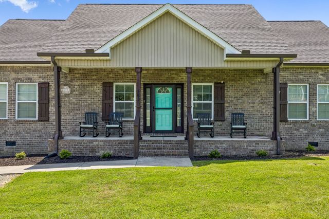 583 New Deal Potts Rd, Cottontown, TN 37048