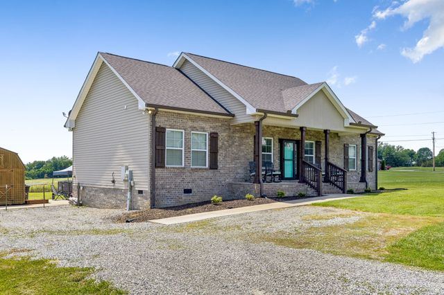 583 New Deal Potts Rd, Cottontown, TN 37048