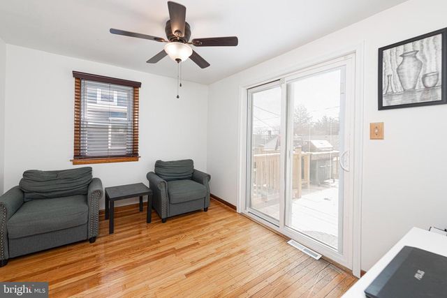 2015 DUTTON MILL RD, Aston, PA 19014