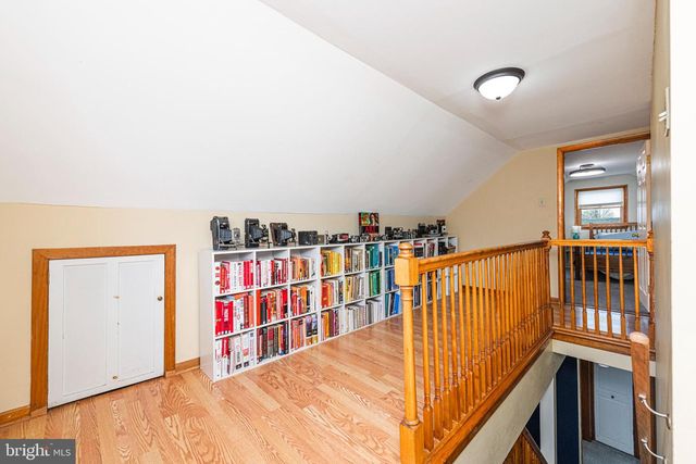 2015 DUTTON MILL RD, Aston, PA 19014