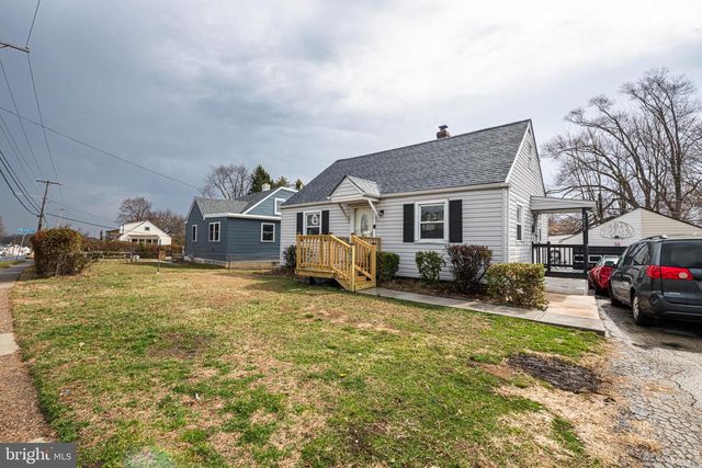 2015 DUTTON MILL RD, Aston, PA 19014