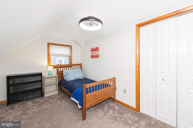 2015 DUTTON MILL RD, Aston, PA 19014