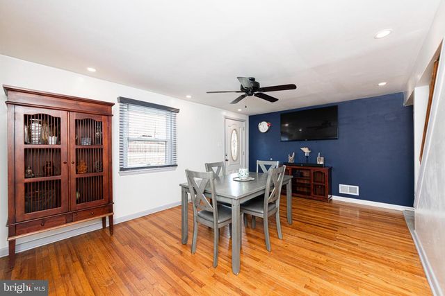 2015 DUTTON MILL RD, Aston, PA 19014