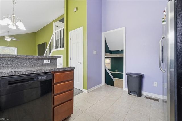 837 Pine Harbor DR, Norfolk, VA 23502