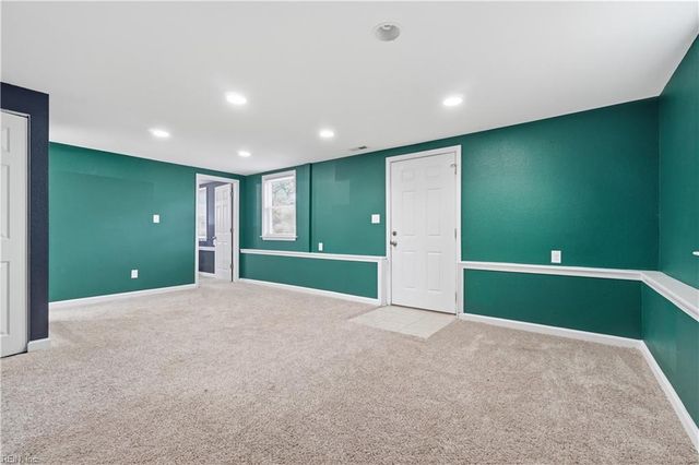 837 Pine Harbor DR, Norfolk, VA 23502