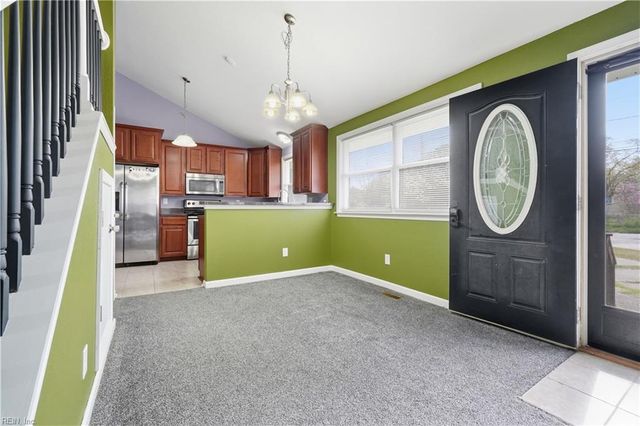 837 Pine Harbor DR, Norfolk, VA 23502