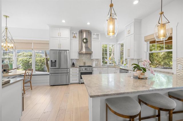 5610 N RIVER SHORE DRIVE, Tampa, FL 33603
