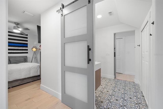 5610 N RIVER SHORE DRIVE, Tampa, FL 33603
