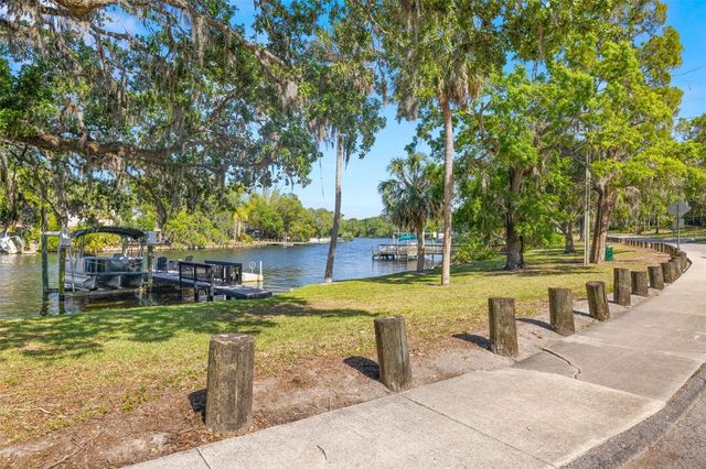 5610 N RIVER SHORE DRIVE, Tampa, FL 33603