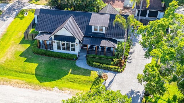 5610 N RIVER SHORE DRIVE, Tampa, FL 33603