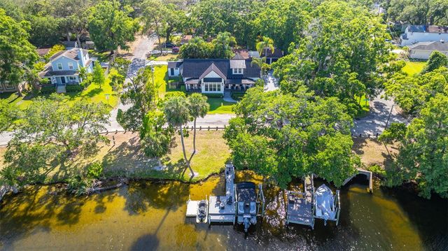5610 N RIVER SHORE DRIVE, Tampa, FL 33603