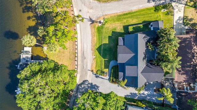 5610 N RIVER SHORE DRIVE, Tampa, FL 33603