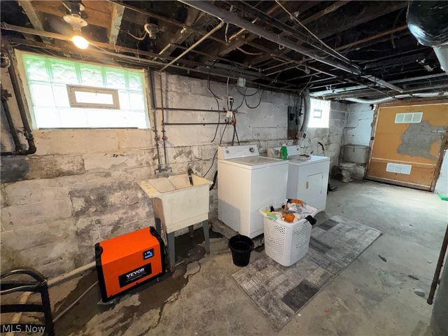 423 7th Street, Fairport Harbor, OH 44077