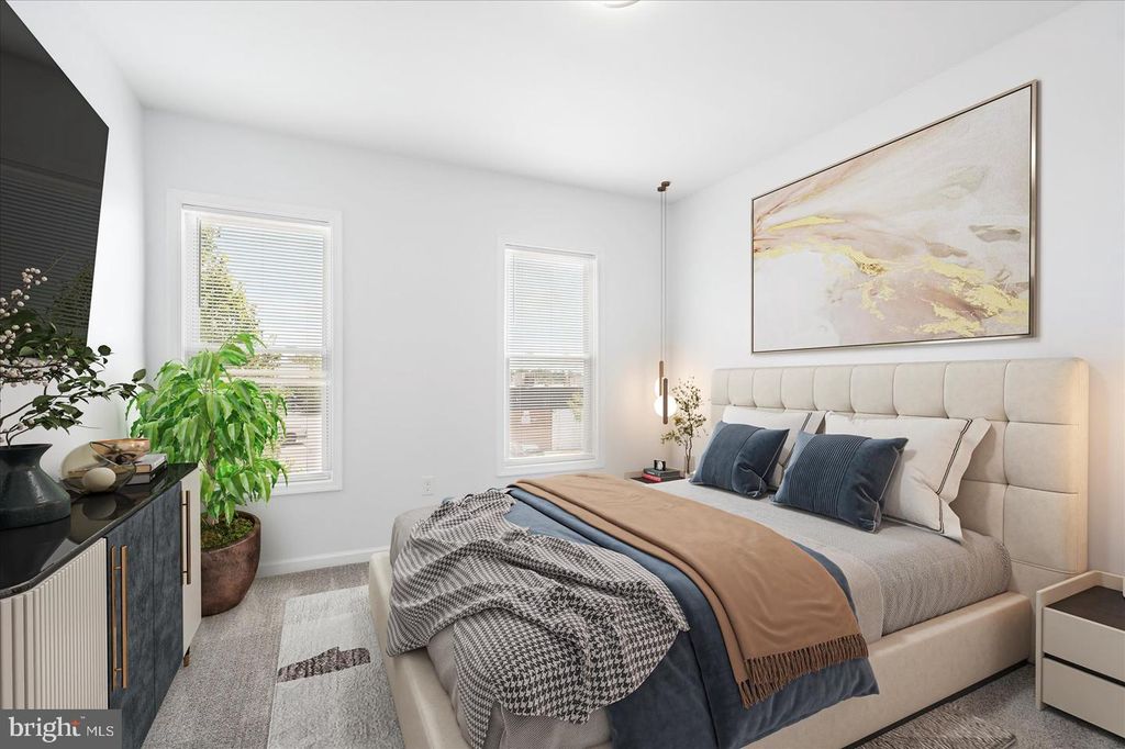 Image 13 of property listing at 226 N ELLWOOD AVE, Baltimore, MD 21224