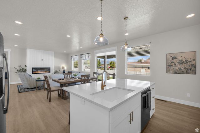 2721 S ALLISON WAY, Syracuse, UT 84075